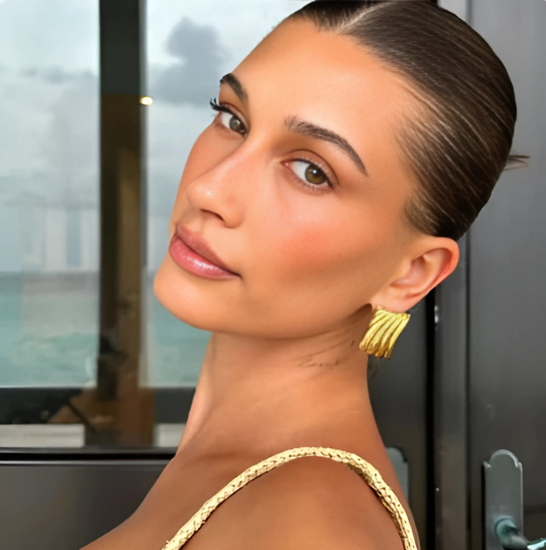 Hailey Ribbed Earrings