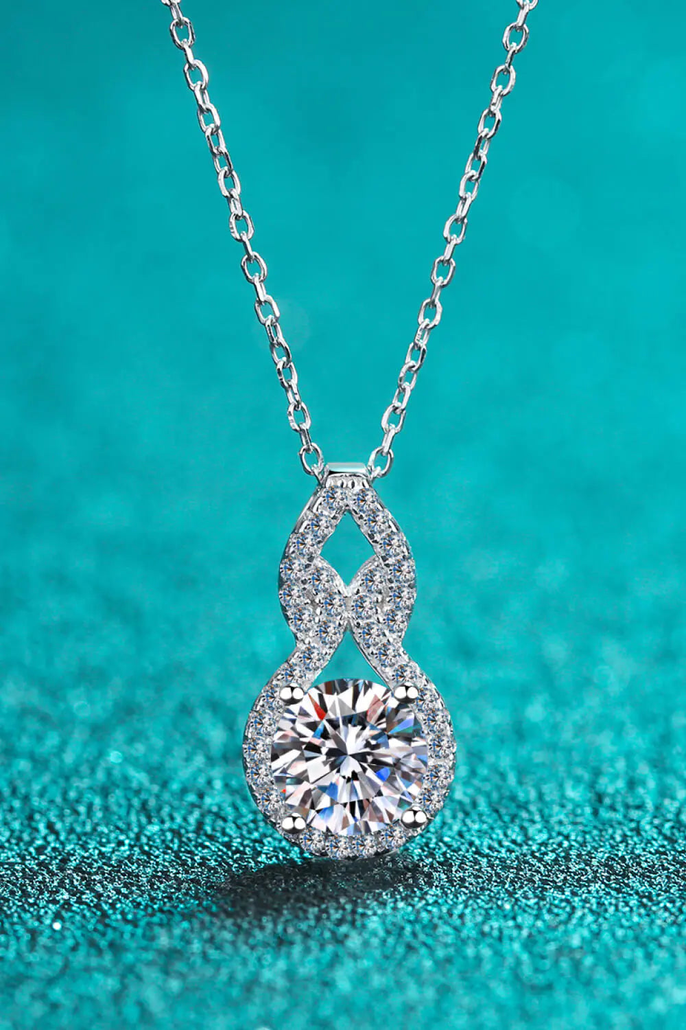 Radiant Charm Moissanite Pendant Necklace - Primesen