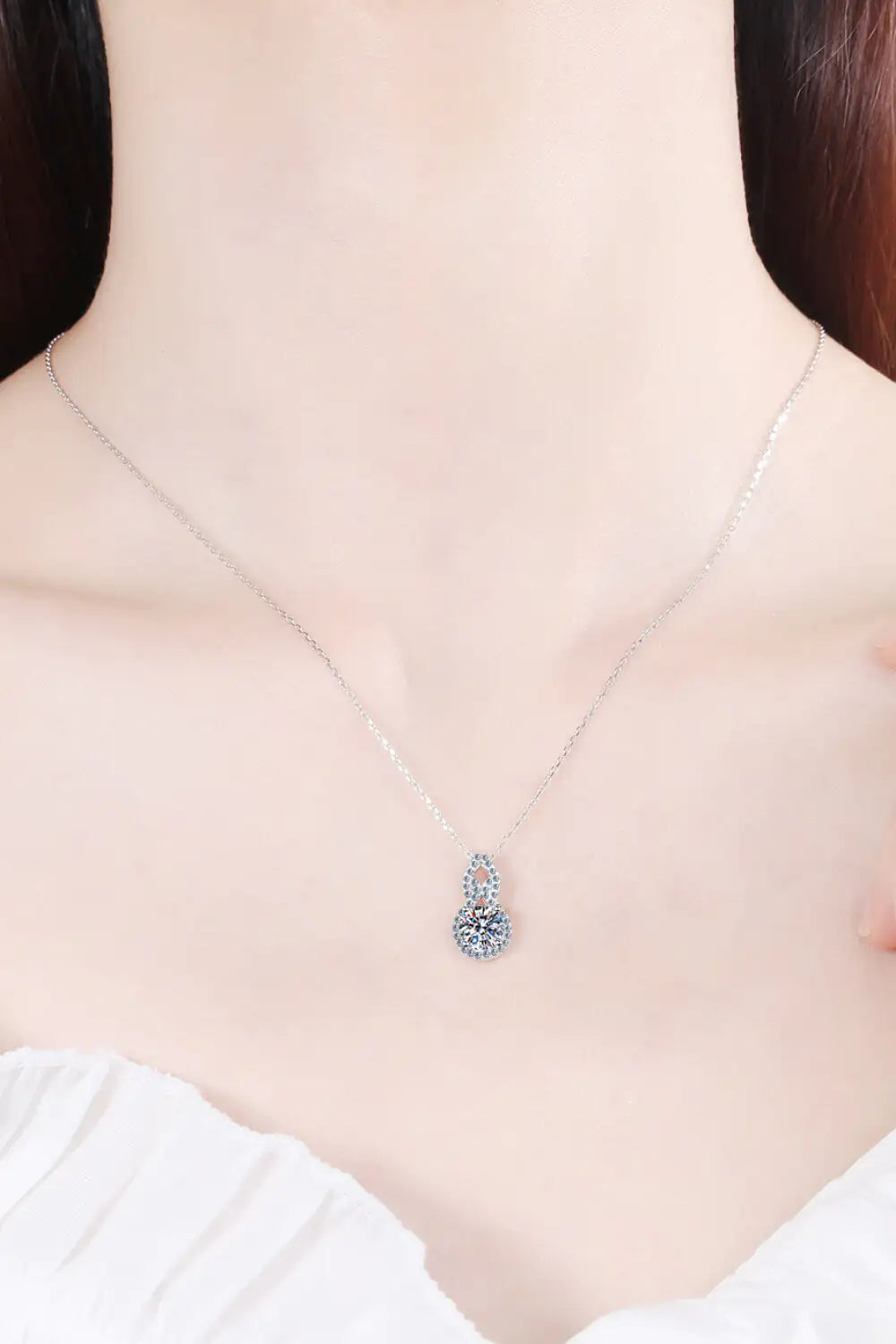 Radiant Charm Moissanite Pendant Necklace - Primesen