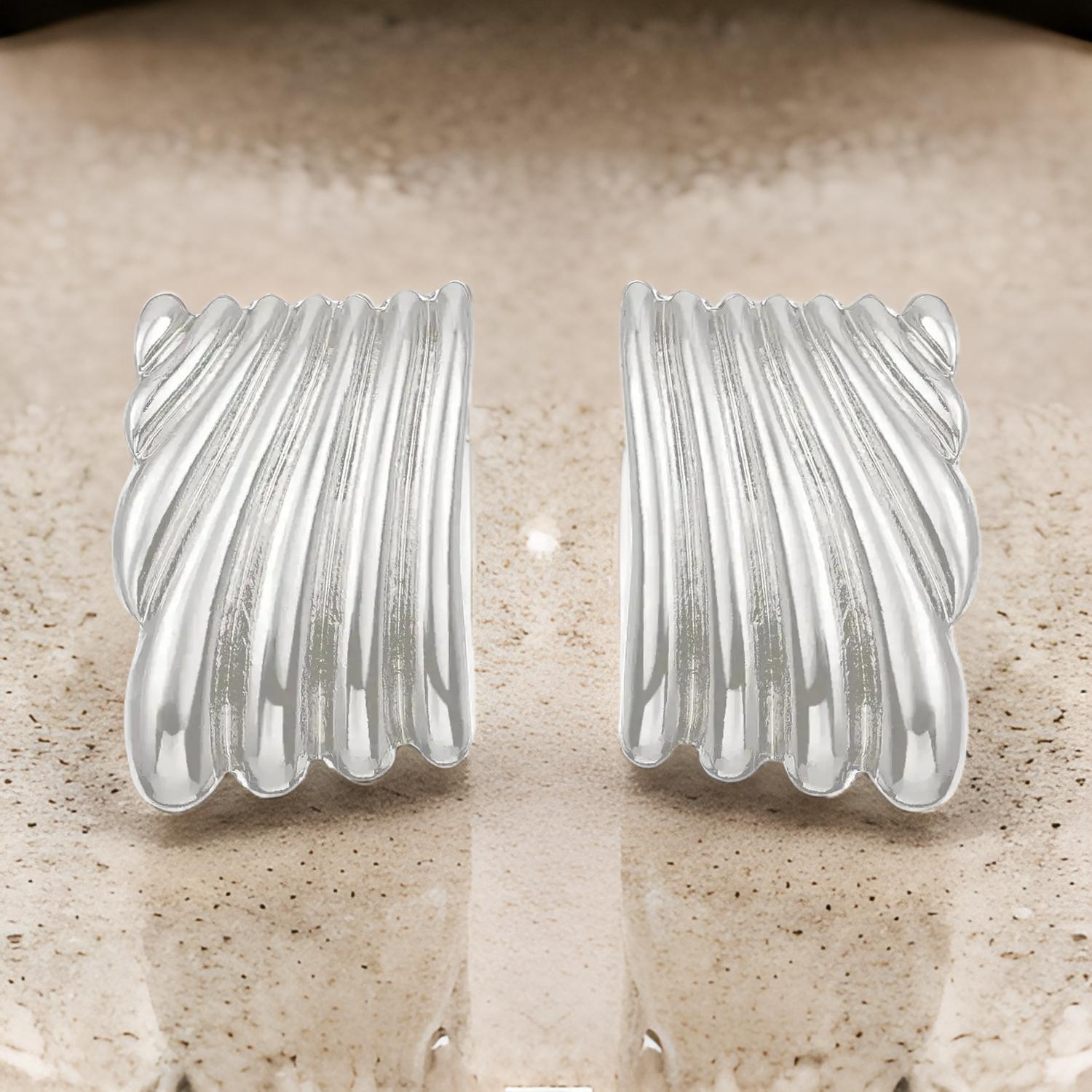 Hailey Ribbed Earrings